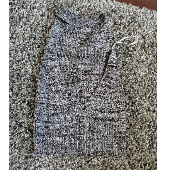 Blue backless ribbed halter top - Picture 2 of 2